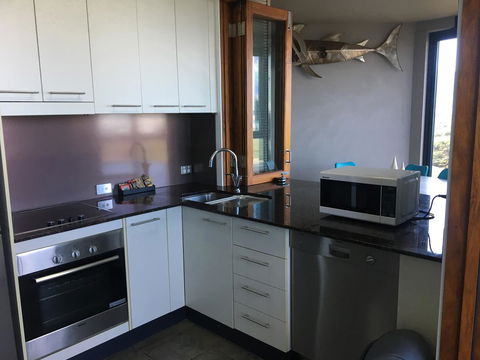 Lennox Holiday Apartments - Accommodation Mermaid Beach 12