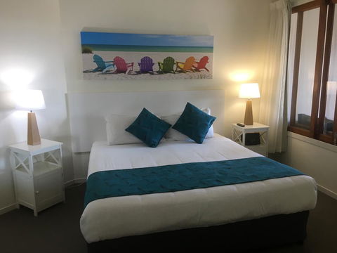 Lennox Holiday Apartments - Accommodation Mermaid Beach 19