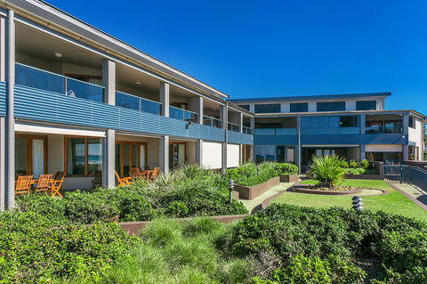 Lennox Holiday Apartments - Accommodation Mermaid Beach 38