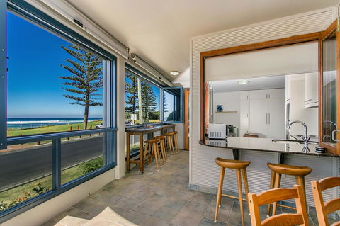 Lennox Holiday Apartments - Accommodation Mermaid Beach 32