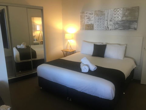 Lennox Holiday Apartments - Accommodation Mermaid Beach 16