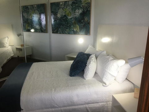 Lennox Holiday Apartments - Accommodation Mermaid Beach 22
