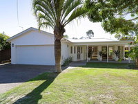Bonito' 26 Bonito Street - pet friendly housewith aircon