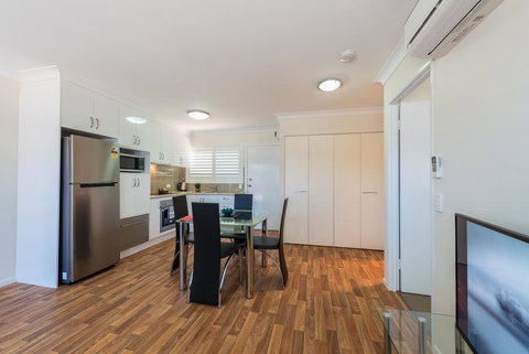 Bottletree Apartments On Garget - Accommodation Mermaid Beach 3