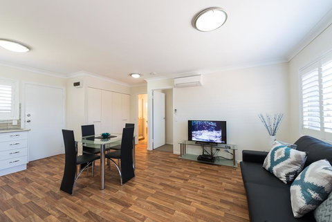 Bottletree Apartments On Garget - Accommodation Mermaid Beach 2