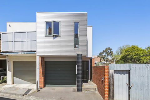 BOUTIQUE STAYS - Curran Terrace - Accommodation Mermaid Beach 2