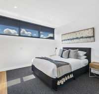Brand new beachside studio apartment - Accommodation Mermaid Beach