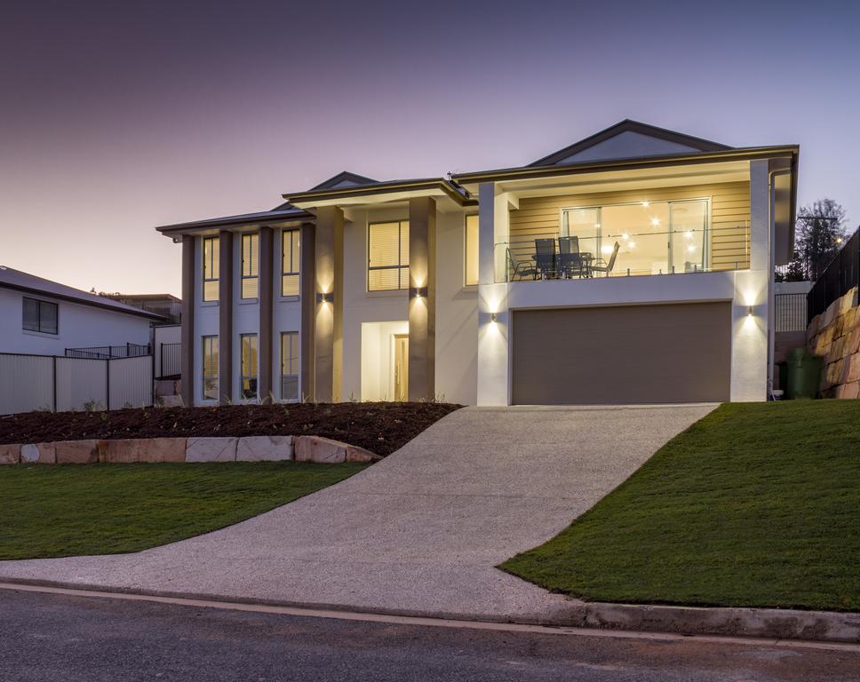 Bundamba QLD Accommodation Mermaid Beach