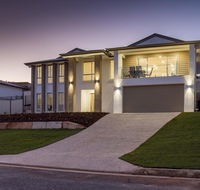 Brand New Executive Living - Accommodation Mermaid Beach