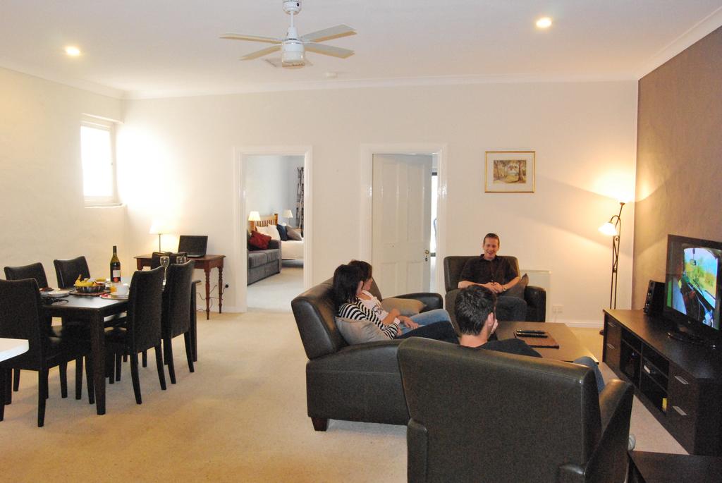 Murray Bridge East SA Accommodation Mermaid Beach
