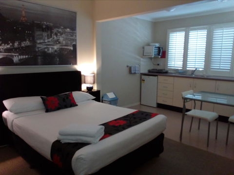 Brisbane Street Studios - Accommodation Mermaid Beach 1