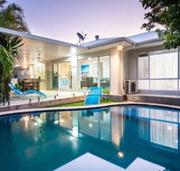 Broadbeach Waters Home With Private Pool - Accommodation Mermaid Beach