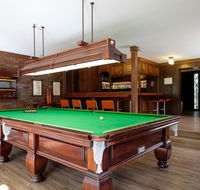 Brookfield Retreat - Large Holiday Home / Group Accommodation - Accommodation Mermaid Beach