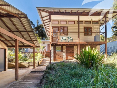 Buccoo - Accommodation Mermaid Beach 0