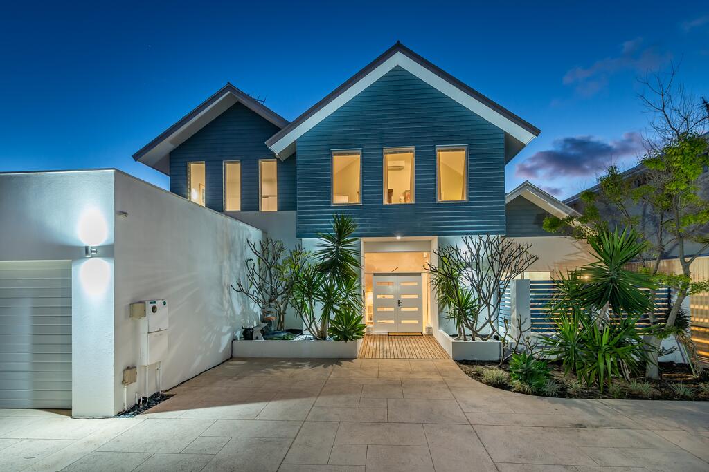 Burns Beach WA Accommodation Mermaid Beach