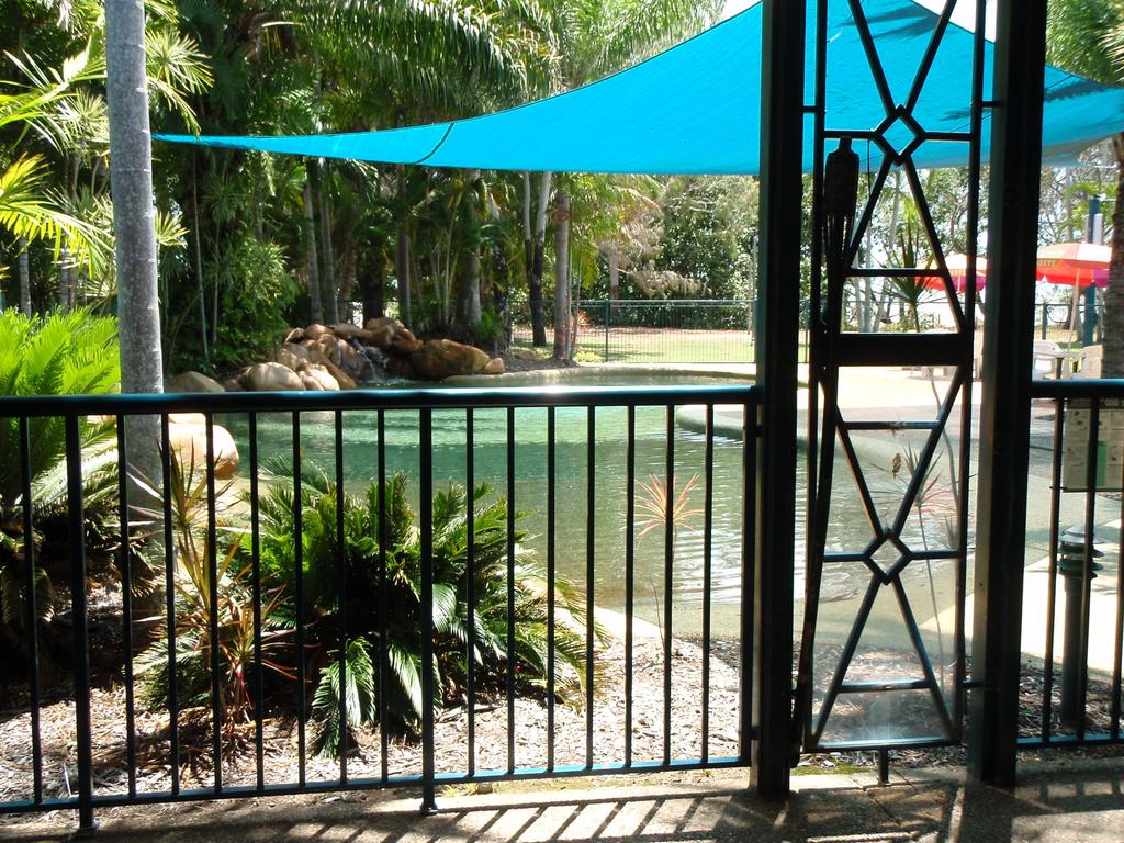 Bushland Beach QLD Accommodation Mermaid Beach