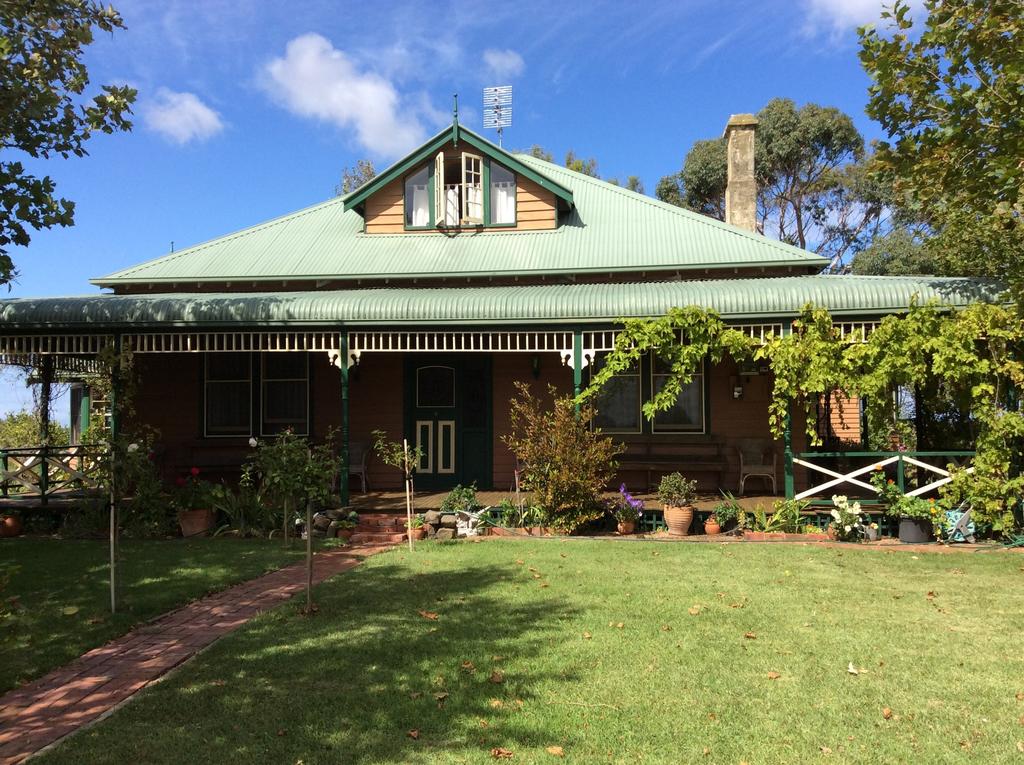 Brucknell VIC Accommodation Mermaid Beach