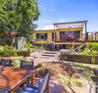 CABARITA BEACH BLISS - HOLIDAY HOME ON THE LAKE - Accommodation Mermaid Beach
