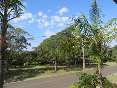 Cabenay 3 - VIEWS ACROSS THE PARK - Accommodation Mermaid Beach 2