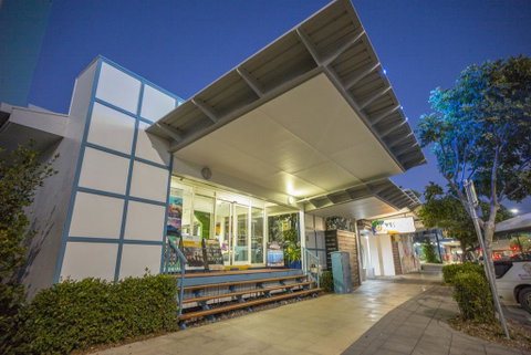 Cairns Central YHA - Accommodation Mermaid Beach 1