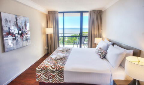 Cairns Plaza Hotel - Accommodation Mermaid Beach 3
