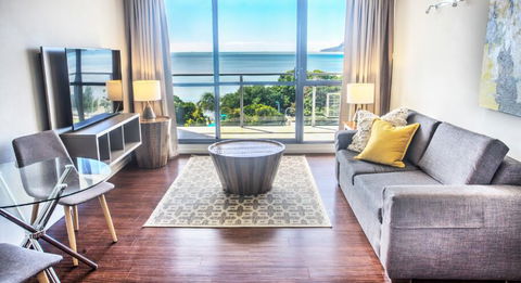 Cairns Plaza Hotel - Accommodation Mermaid Beach 2