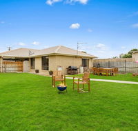 CAPEL Family Home large yard close to beach - Accommodation Mermaid Beach