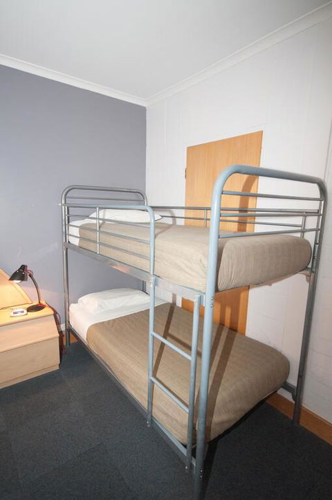 Capital Airport Motel - Accommodation Mermaid Beach 3