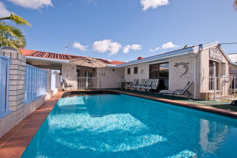 Cara Motel - Accommodation Mermaid Beach 1