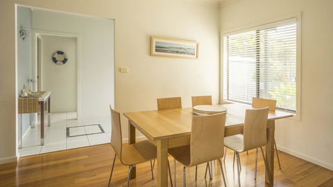 Carroll Ave 76 - Accommodation Mermaid Beach 0