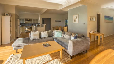 Carroll Ave 76 - Accommodation Mermaid Beach 1