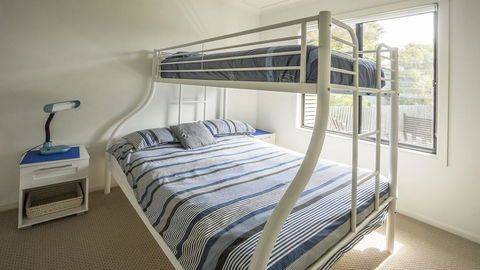 Carroll Ave 76 - Accommodation Mermaid Beach 3