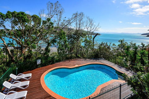 Casuarina 18 Ocean View House Central Location BBQ Golf Buggy - Accommodation Mermaid Beach 1