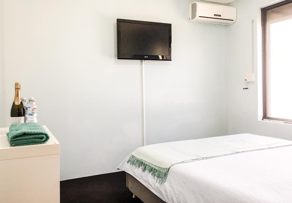 Beechboro WA Accommodation Mermaid Beach
