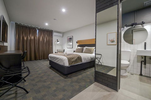 CBD Motor Inn - Accommodation Mermaid Beach 0