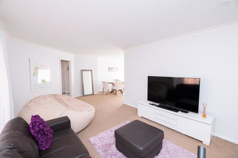 Central March 2 Bed, Walk Everywhere - Accommodation Mermaid Beach 0