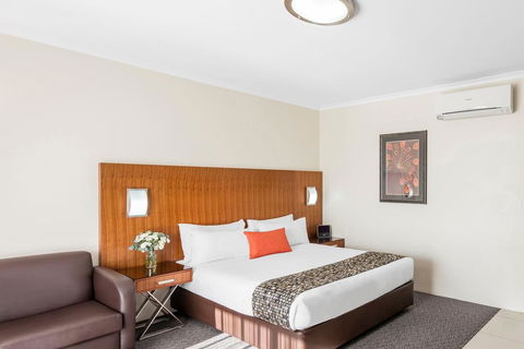 Central Motel & Apartments, Best Western Signature Collection - Accommodation Mermaid Beach 2