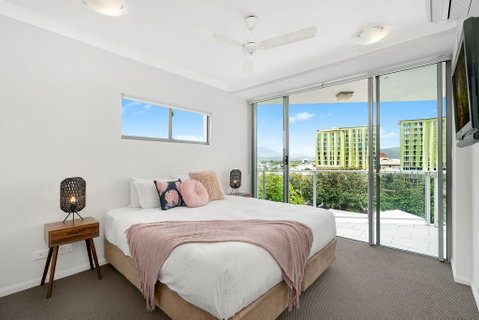 Centrepoint Apartments - Accommodation Mermaid Beach 1