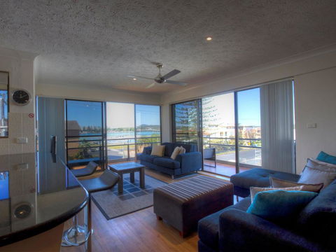 Champagne Court 10 - Accommodation Mermaid Beach 0