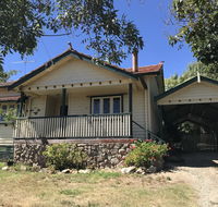 Cherry Blossom Cottage - Beechworth-Getaways - Accommodation Mermaid Beach