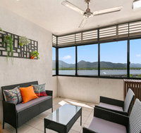 Chic City Apartment with Waterfront Views - Accommodation Mermaid Beach