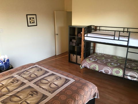 Chill N Sea Coastal Retreat - Accommodation Mermaid Beach 3