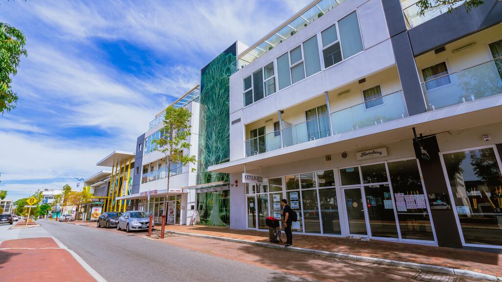 Perth City WA Accommodation Mermaid Beach
