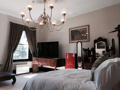 Claremont House - Accommodation Mermaid Beach 2