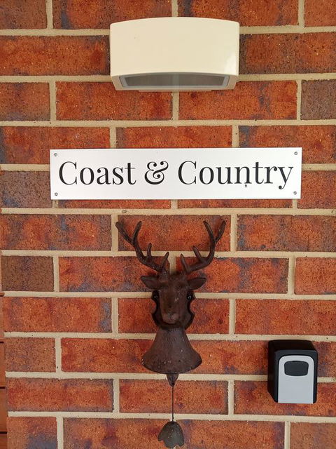 Coast & Country - Accommodation Mermaid Beach 3