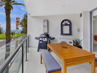 Coast Luxury Apartment 3