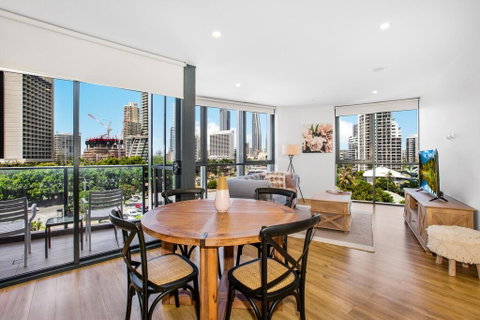 Coastal Apartment With Balcony, Parking And Pool - Accommodation Mermaid Beach 0