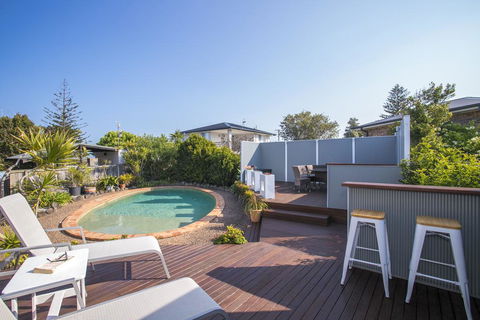 Coastal Horizons - Accommodation Mermaid Beach 2