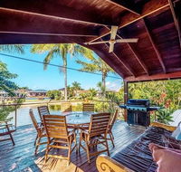 Coconut Grove Holiday House - Accommodation Mermaid Beach