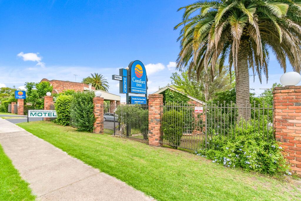 Macleod West VIC Accommodation Mermaid Beach